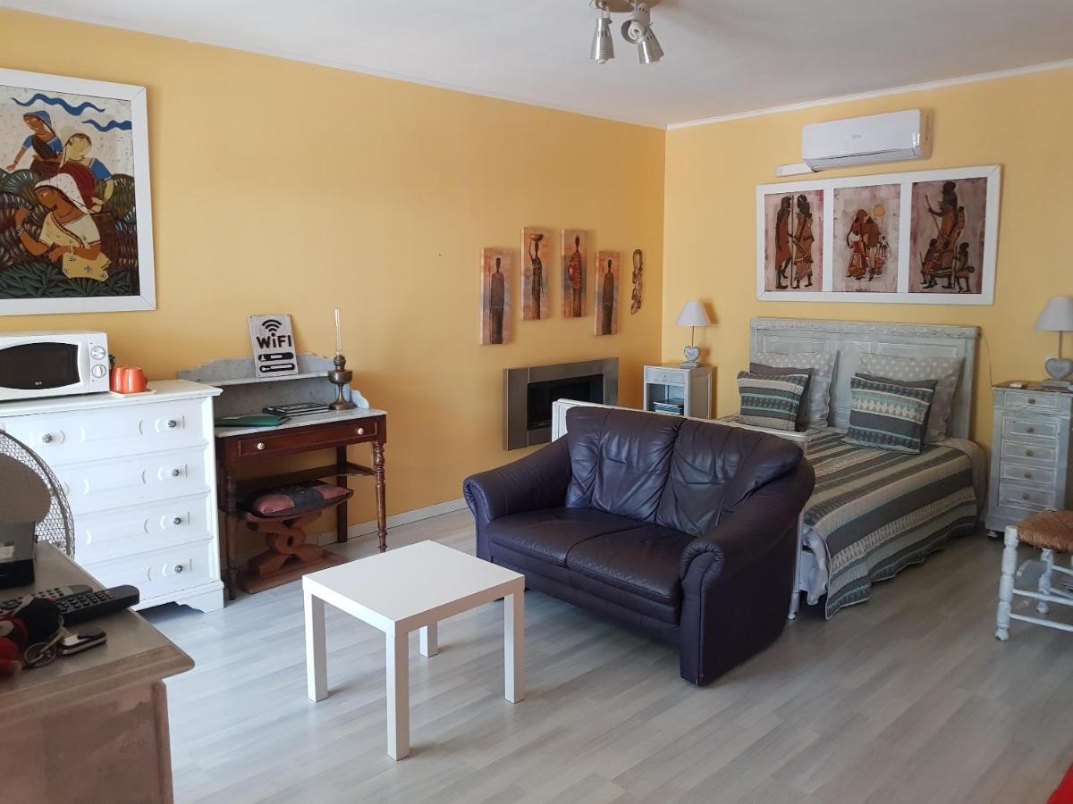 La Croisee Des Chemins Bed & Breakfast Calvisson Luaran gambar